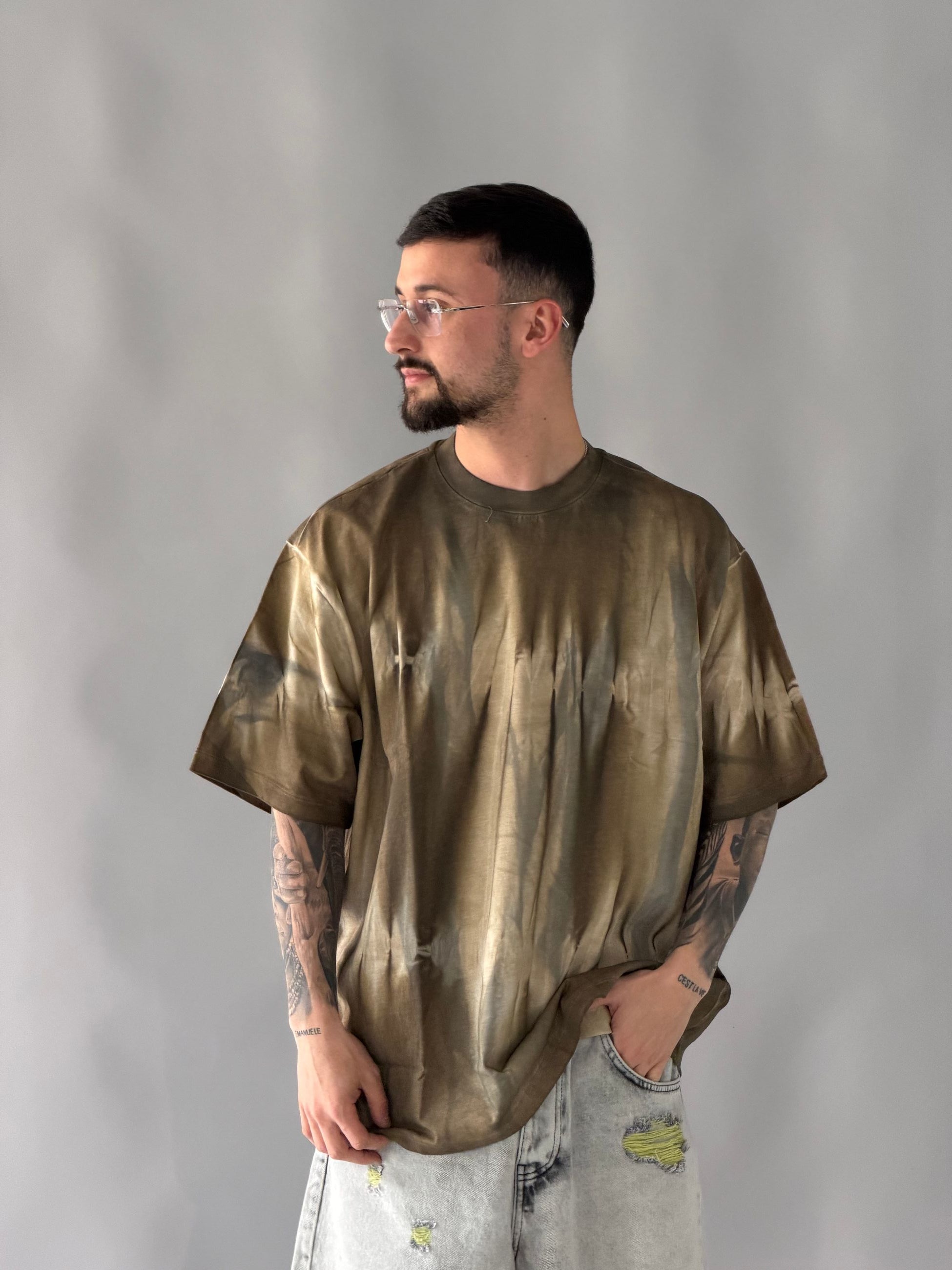 1685 - T-Shirt - BLACK ISLAND