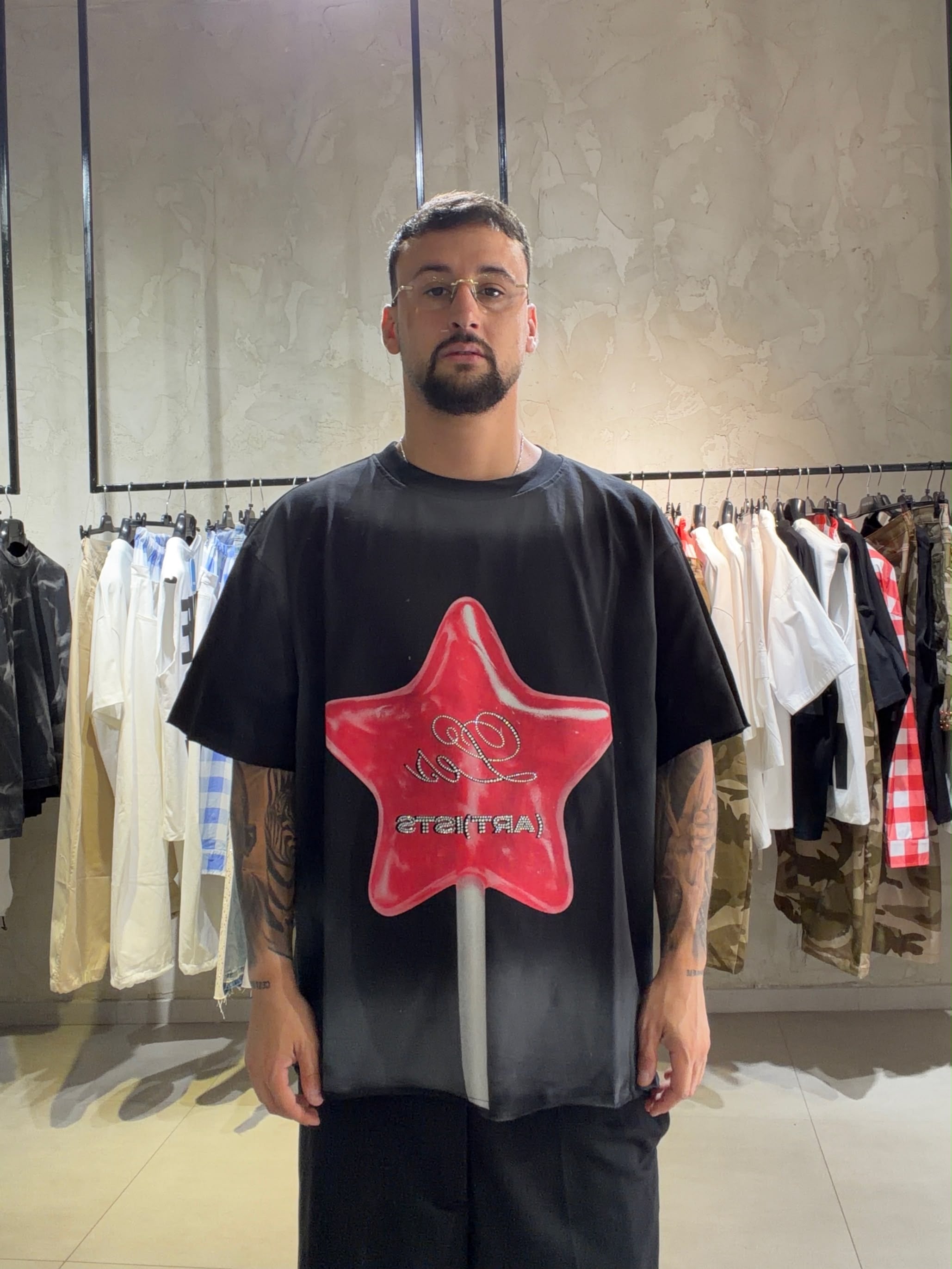 TS1136 - T-Shirt - Les Artists