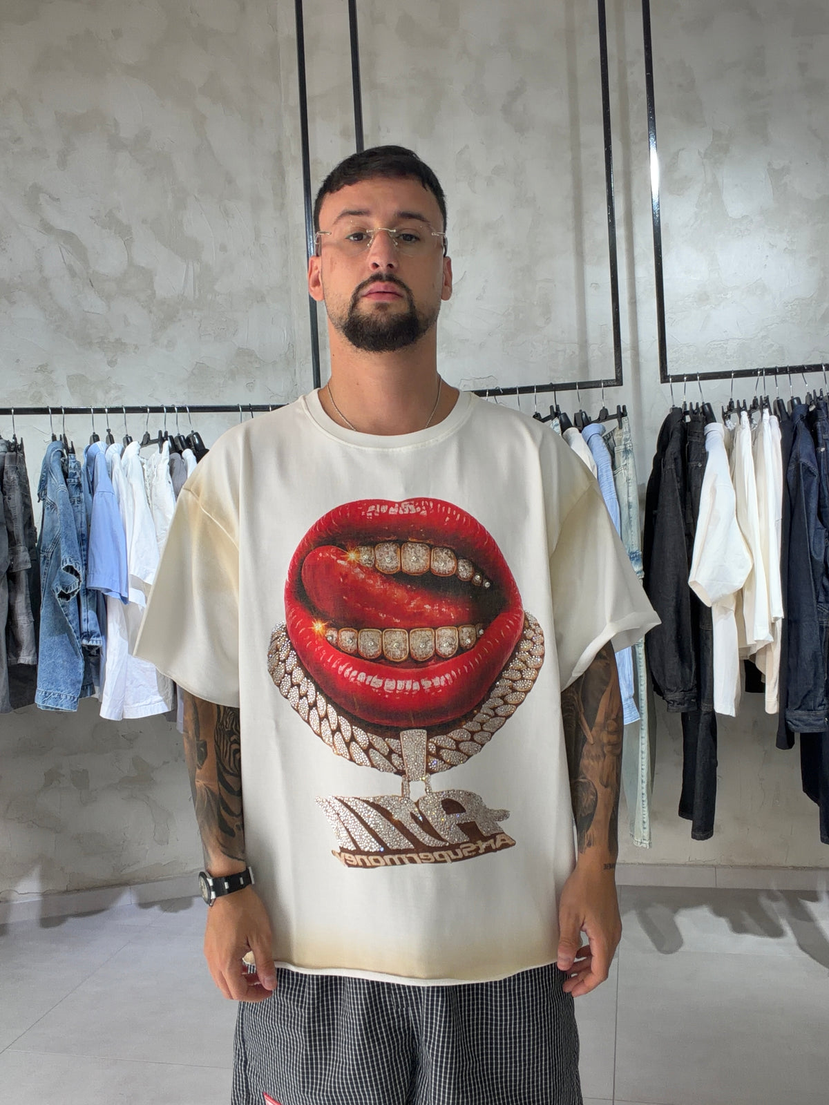 GRILLZ - T-Shirt - ARTSUPERMONEY