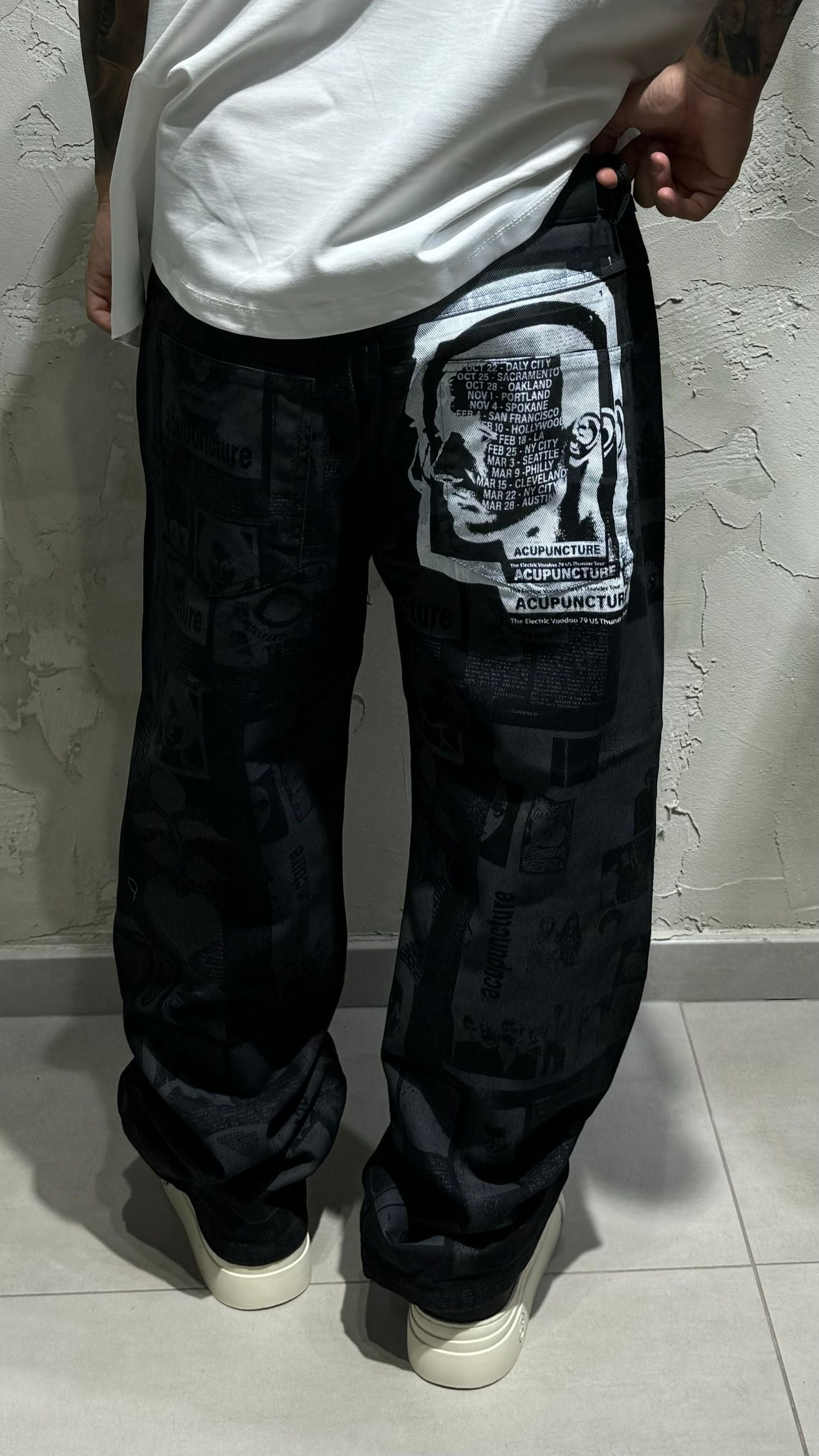 HTDM850604 - Jeans - Acupuncture1993