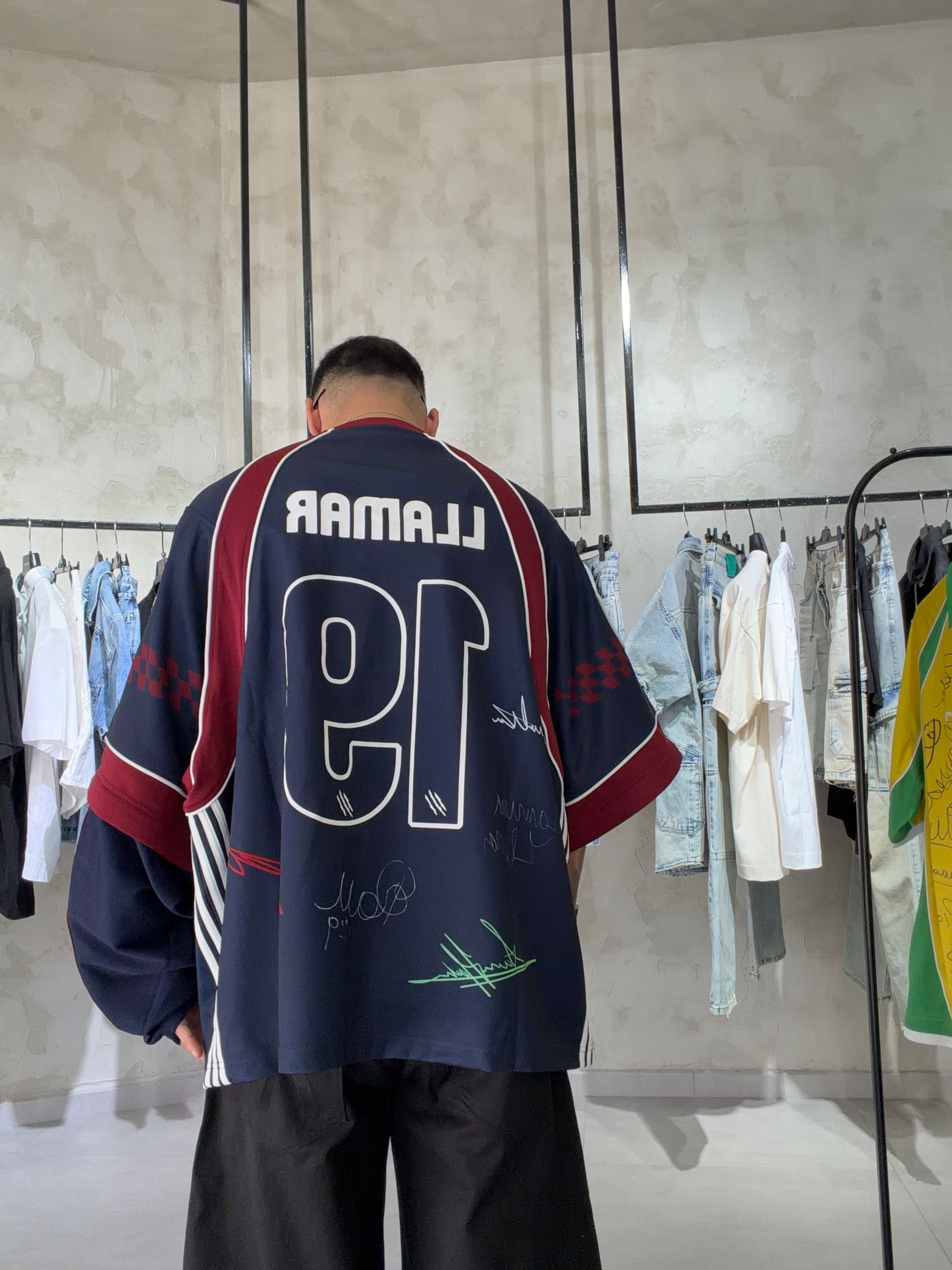LLAMAR FOOTBALL - T-Shirt - SSSTUFFF