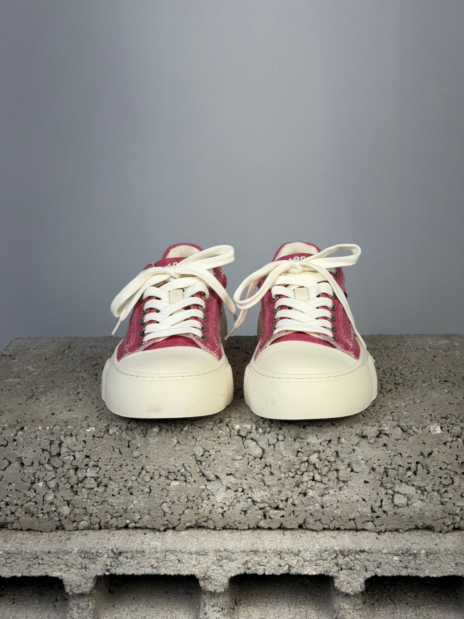HTEM940301 - Scarpe - Acupuncture1993