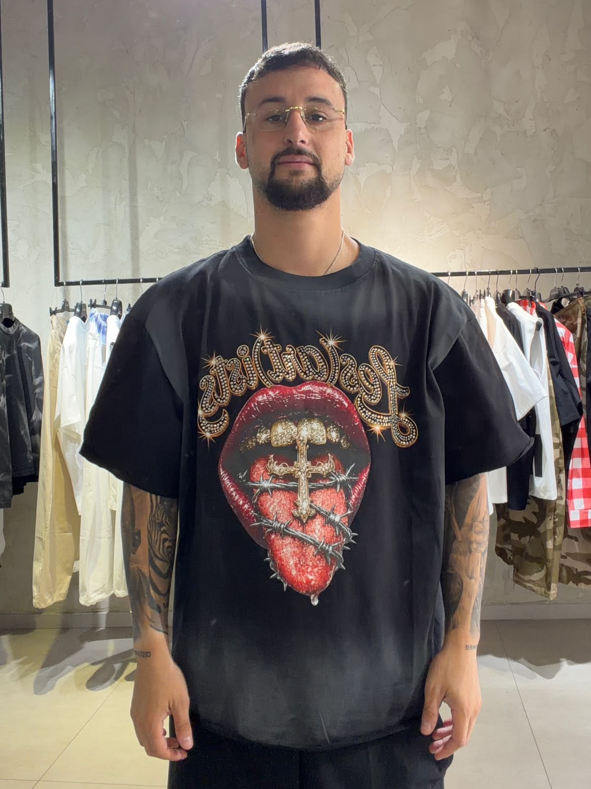 TS1142 - T-Shirt - Les Artists